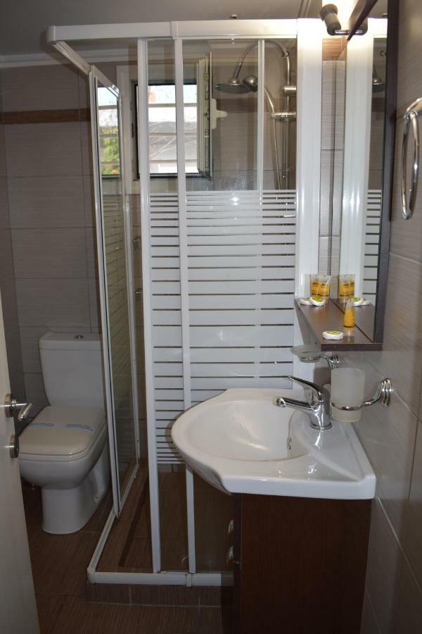 Cozy Apartment In Central Atene Esterno foto
