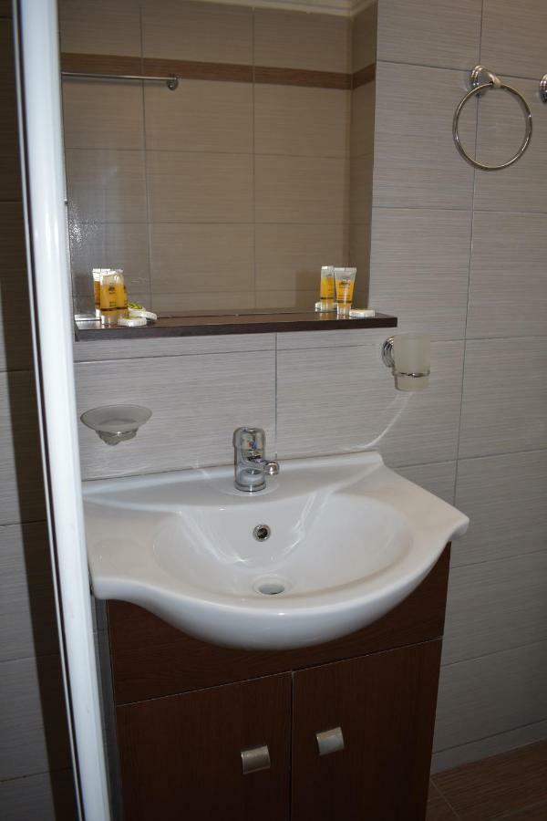 Cozy Apartment In Central Atene Esterno foto